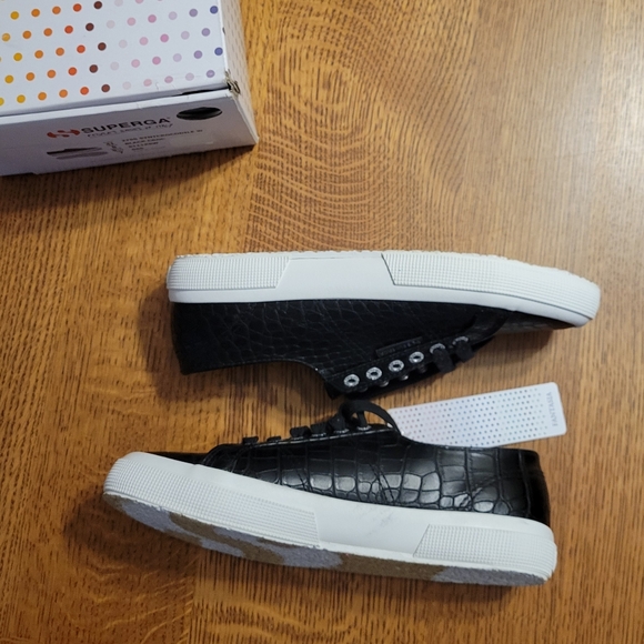 Superga 2750 Embossed faux Crocodile sneakers - black - Picture 10 of 14